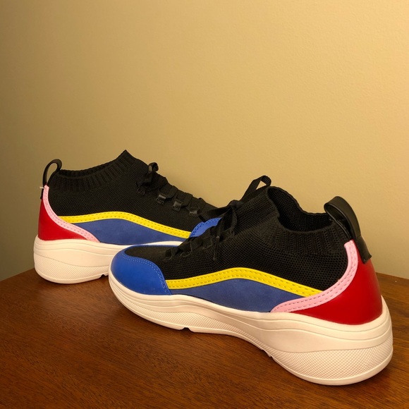 Shoes - New fashion sneakers